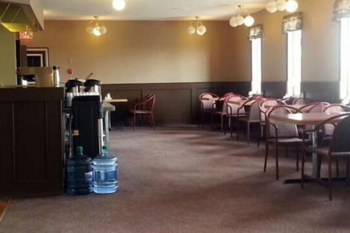 Breakfast/Coffee Service 40 of 52