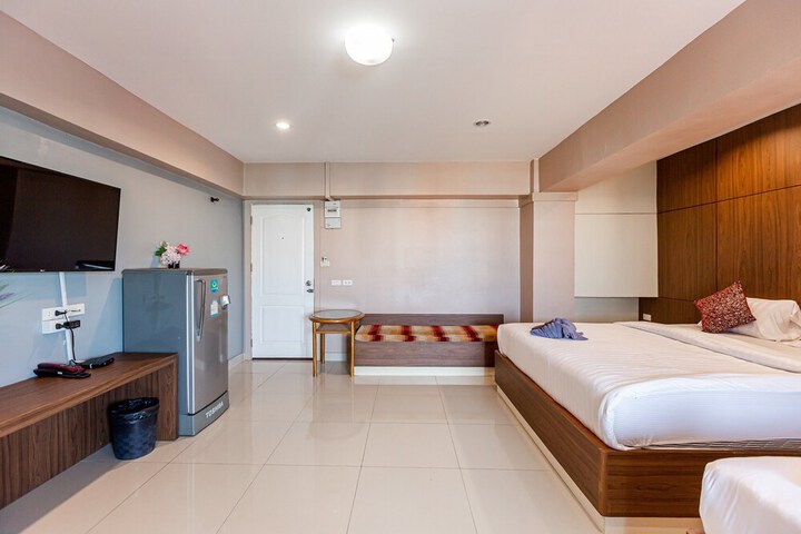 Room 49 of 93