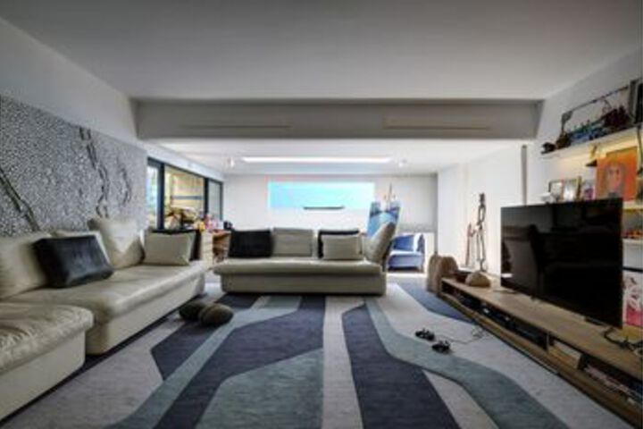 Room 16 of 23