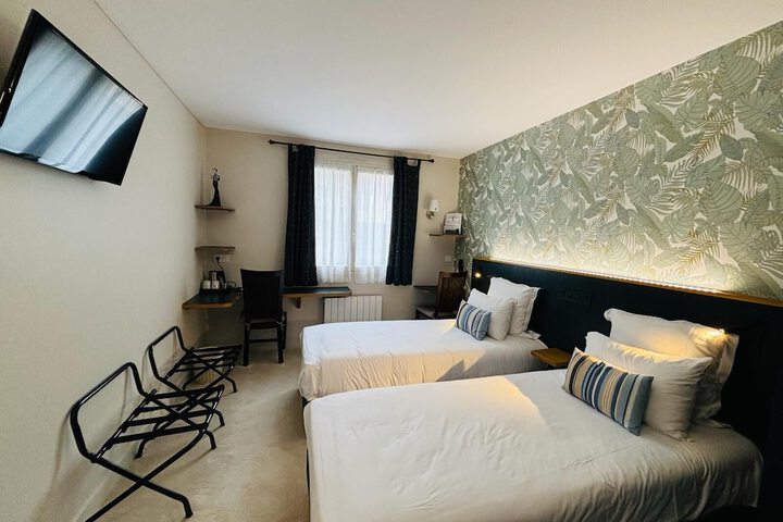 Room 14 of 49