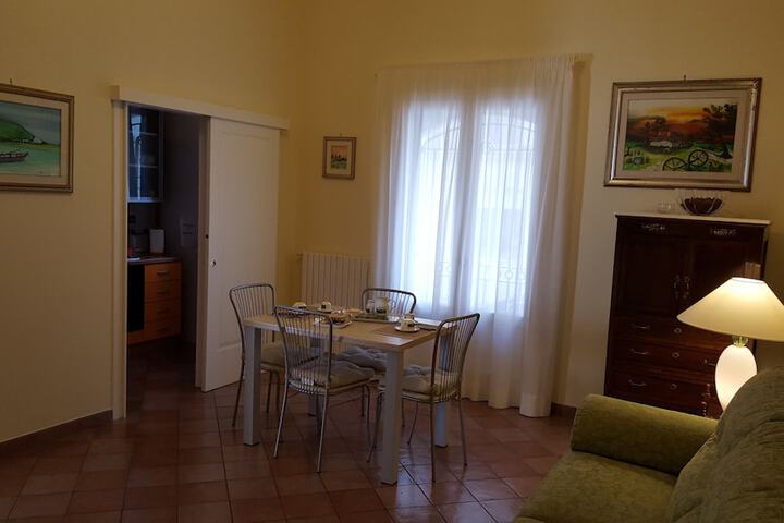Room 15 of 34
