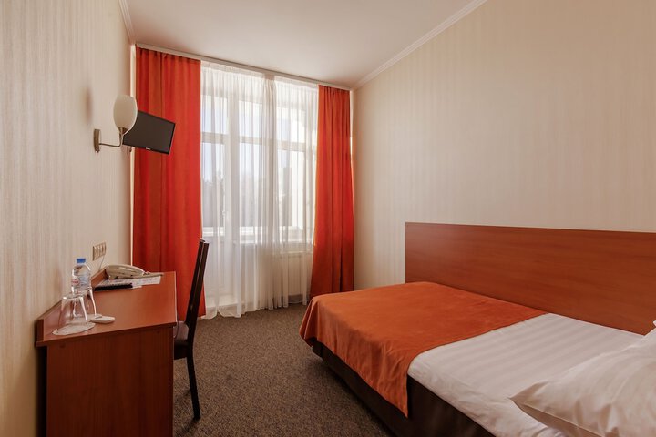 Room 17 of 56