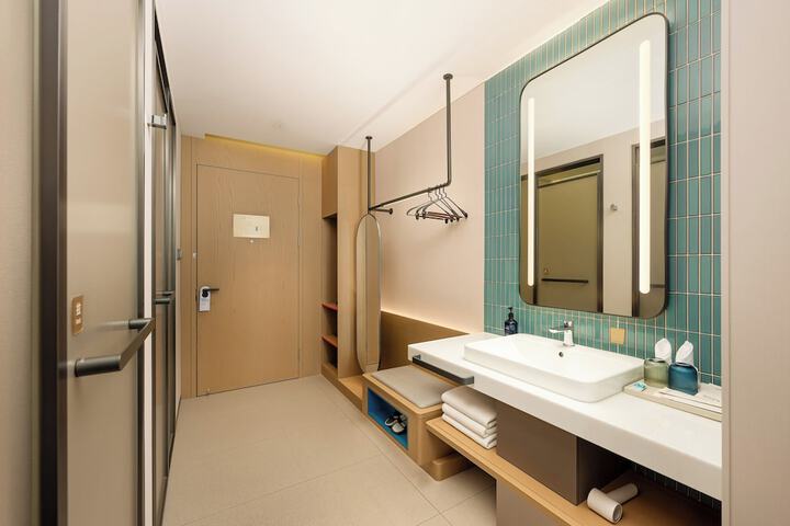 Room 39 of 77