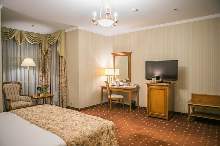 Room 26 of 117