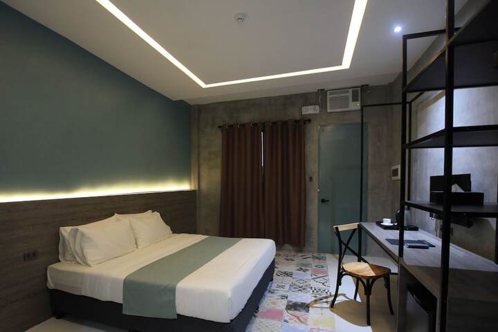 Room 11 of 69