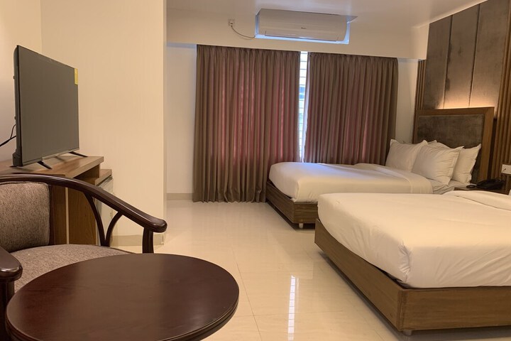 Room 30 of 42