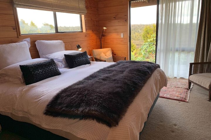 Room 2 of 12