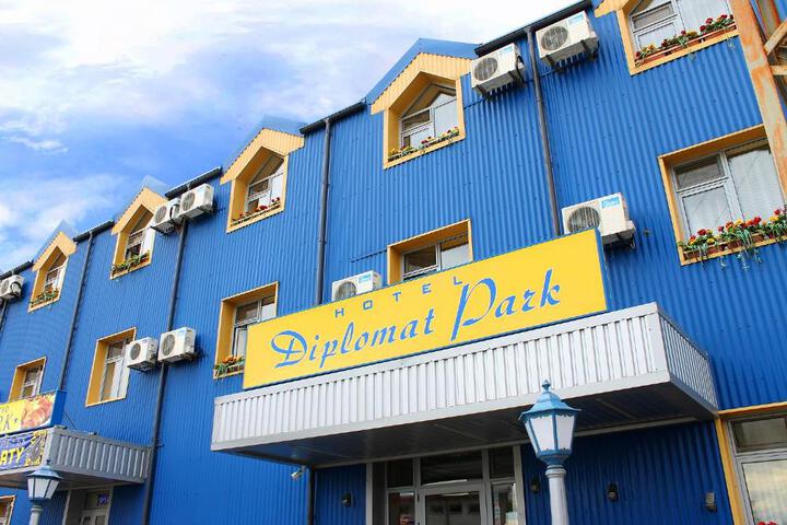 Exterior of Hotel Diplomat Park