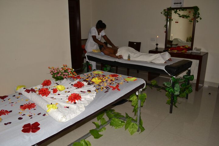 Spa 16 of 26