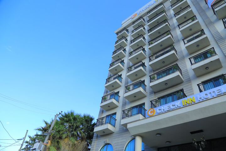 Hotel 33 of 33