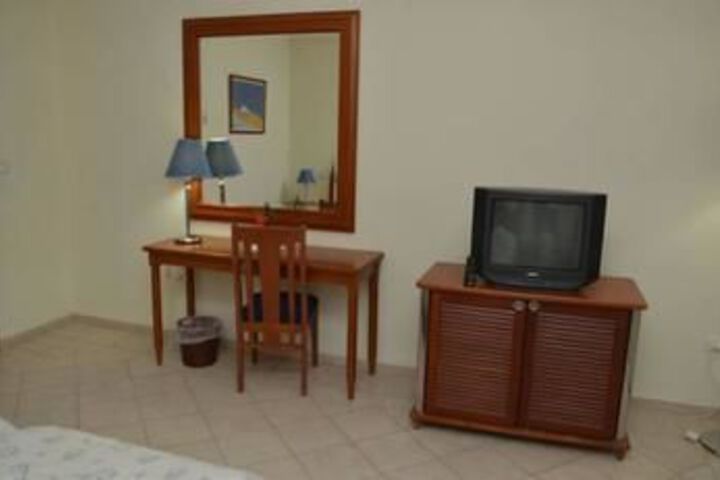 Room 10 of 54