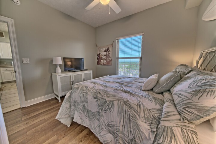 Room 2 of 41