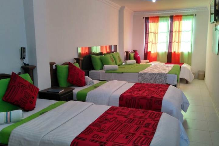 Room 3 of 47