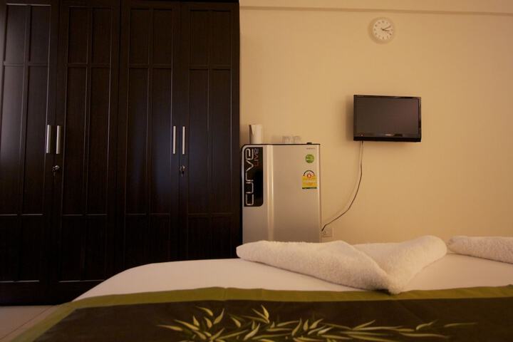 Room 8 of 20