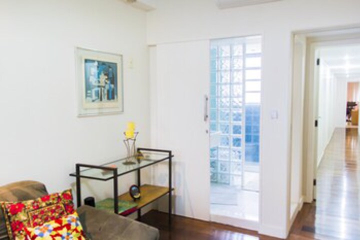 Room 72 of 75