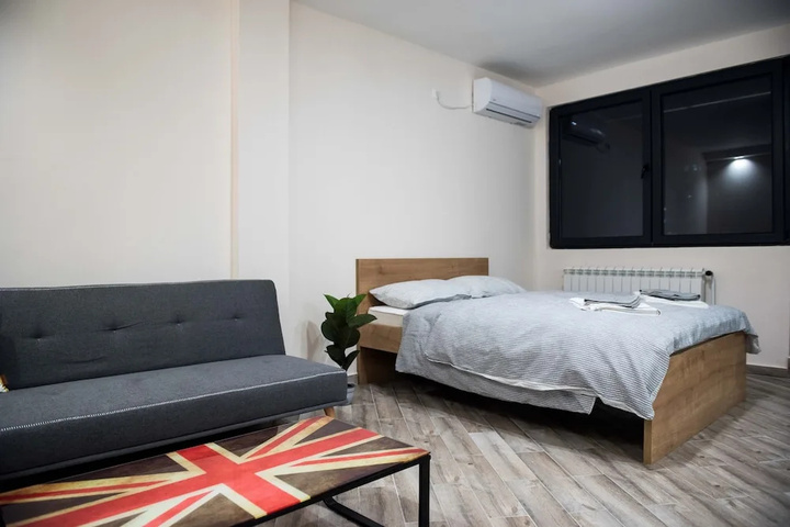 Room 2 of 11