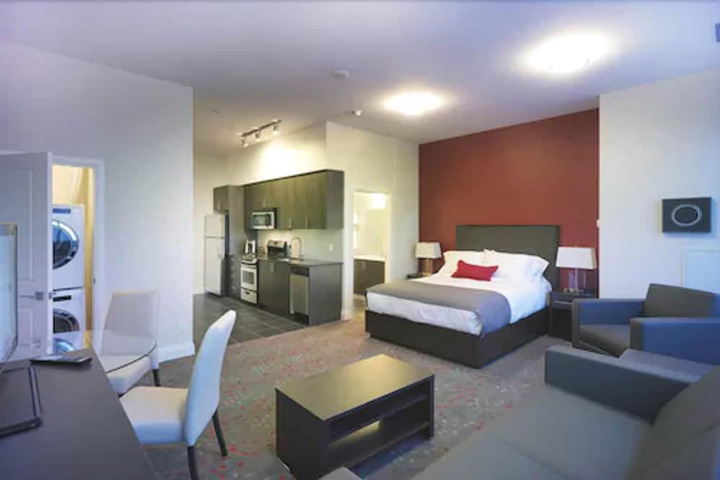 Room 22 of 60
