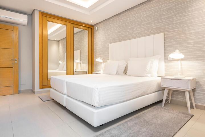 Room 41 of 74