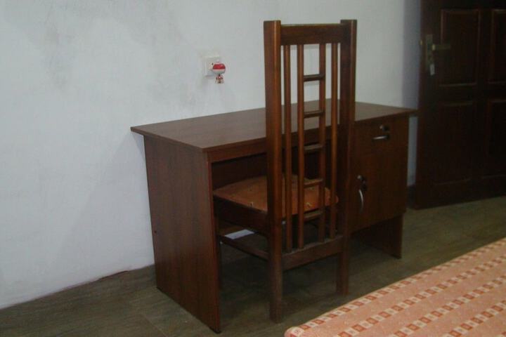 Room 9 of 27