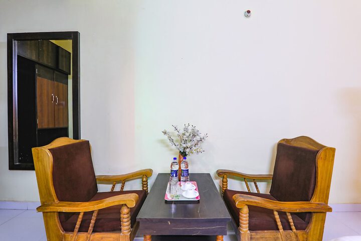Room 16 of 32