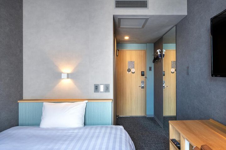 Room 13 of 58