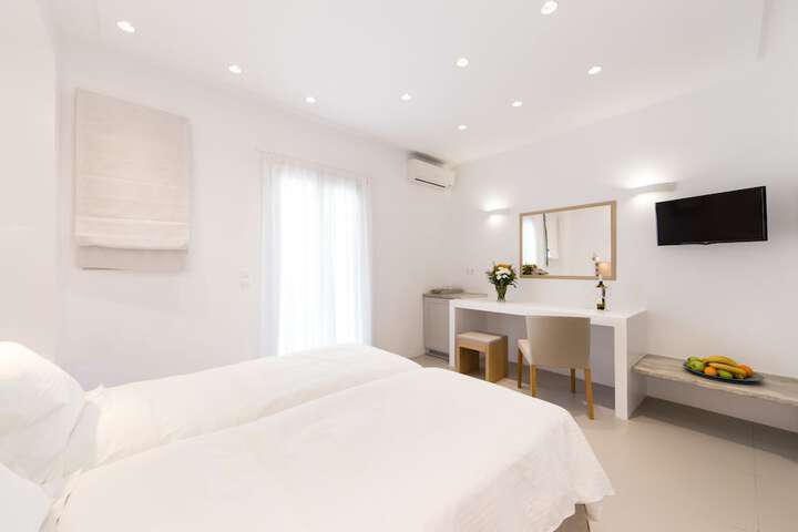 Room 28 of 164