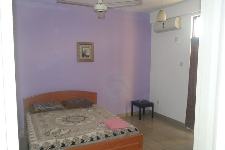 Room 3 of 10