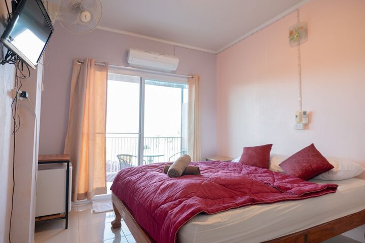 Room 6 of 34