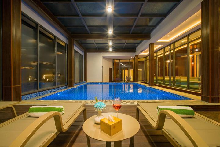 Pool 18 of 34