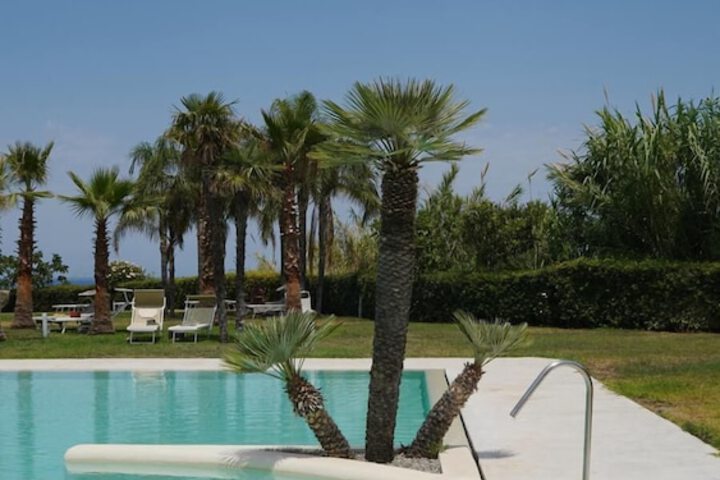 Pool 34 of 107