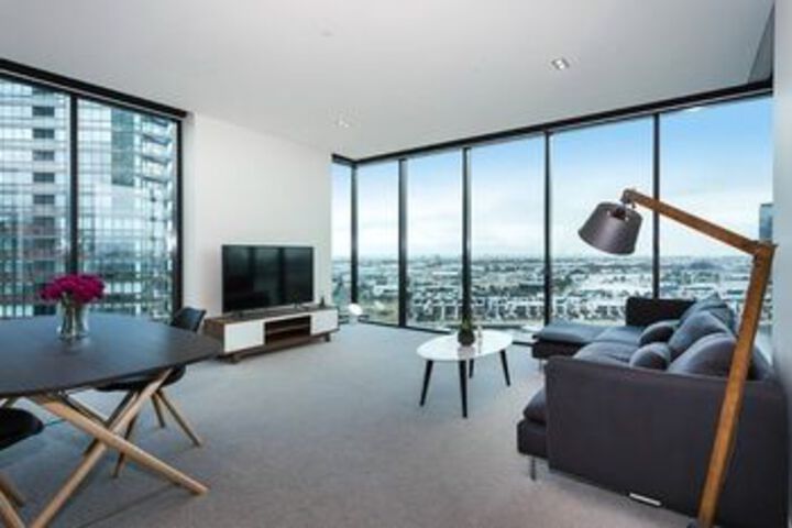 Room 33 of 46