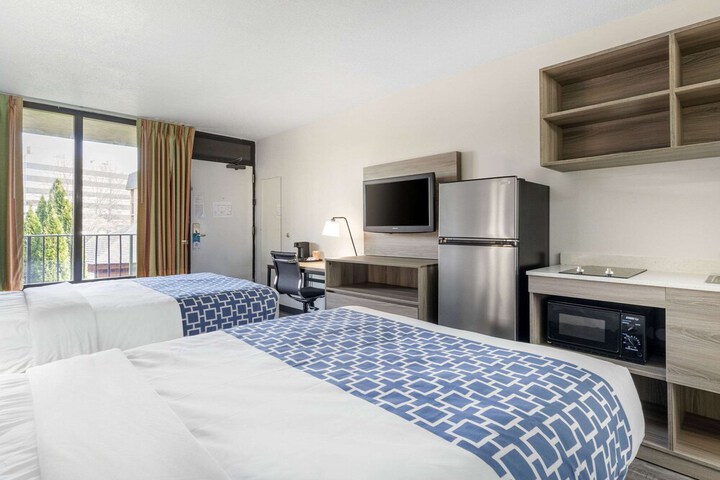 2 Double Beds Efficiency (8 of 13)