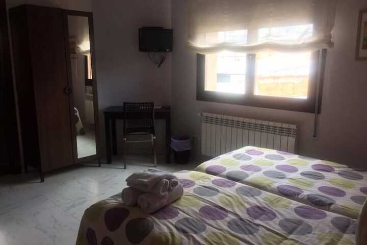 Room 2 of 67