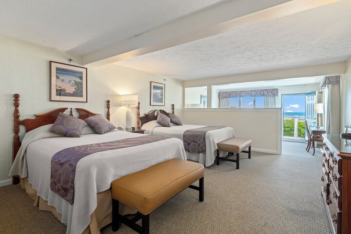 Room 25 of 176