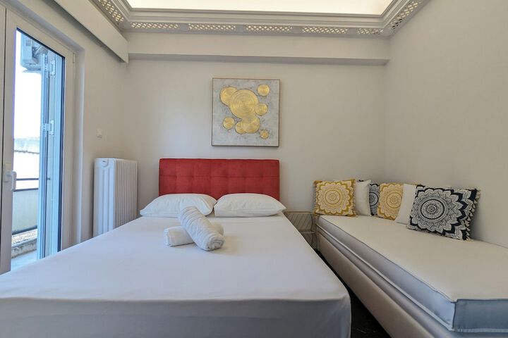Room 8 of 47