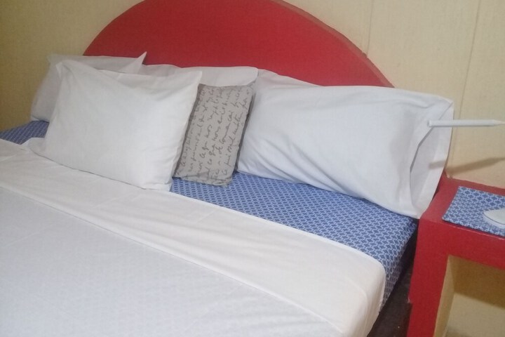 Room 6 of 41