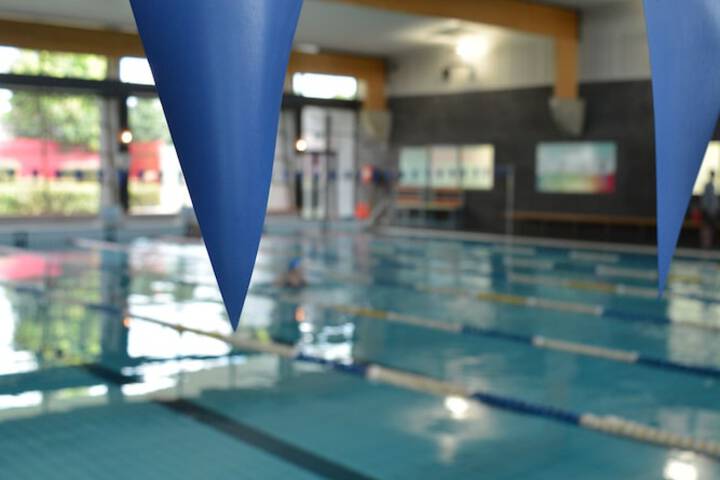 Pool 43 of 69