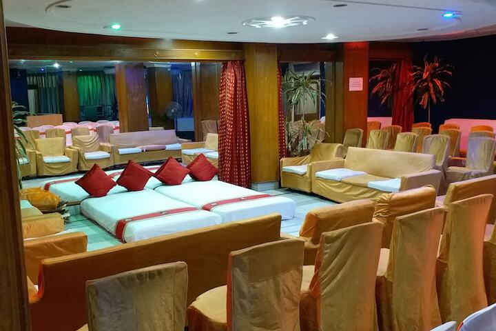 Ballroom/Hall 64 of 71