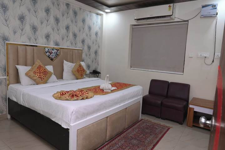 Room 17 of 39