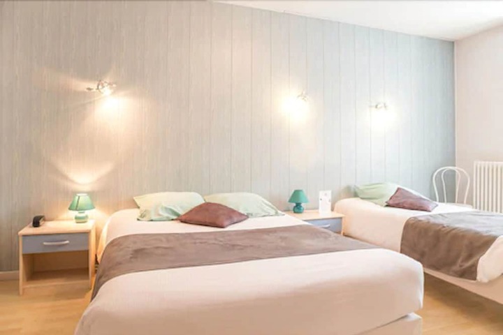 Room 3 of 25