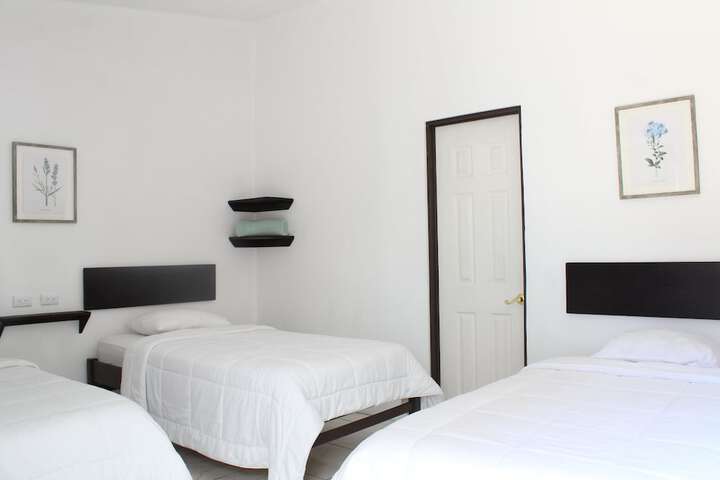 Room 28 of 82