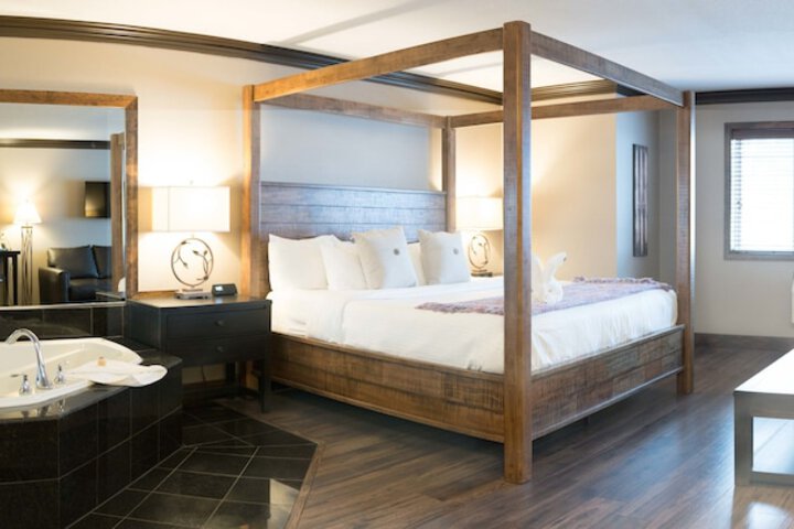 Room 4 of 51