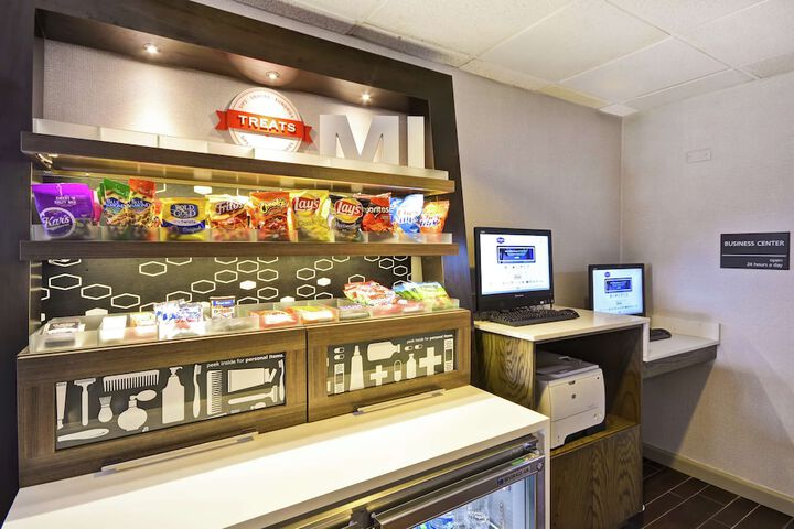 Snack bar