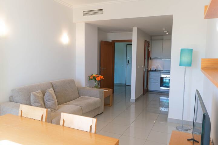 Room 14 of 34