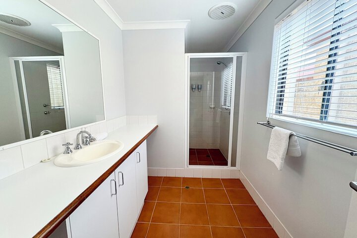 Room 20 of 29