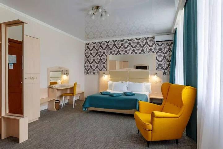 Room 5 of 48