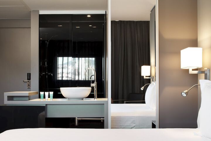 Room 4 of 23