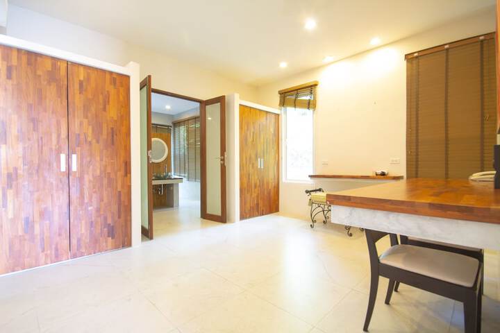 Room 85 of 105