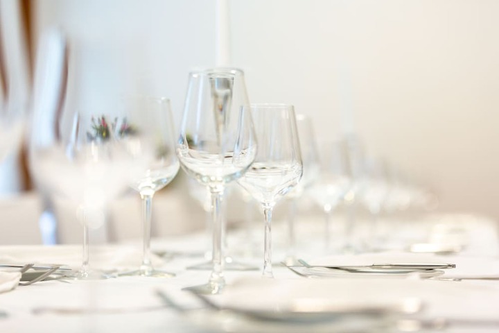 Dining 40 of 57