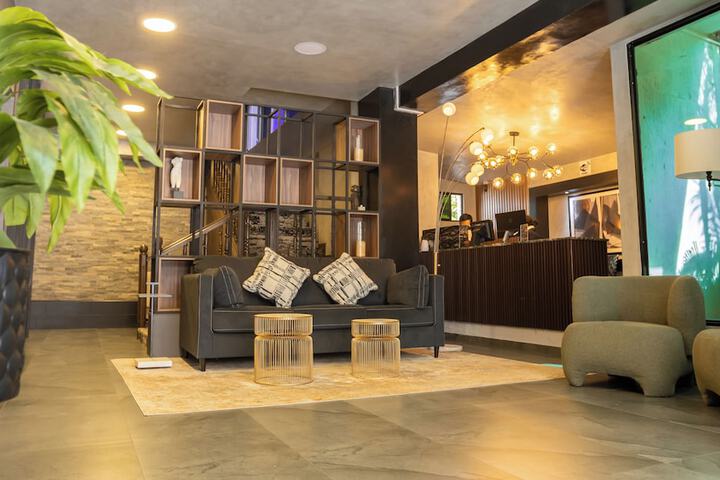 Hotel Interior 11 of 137